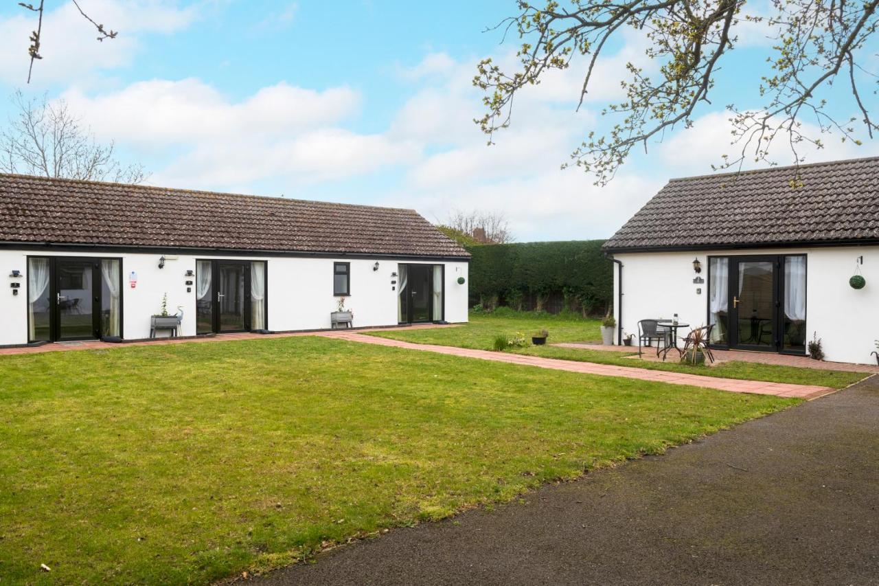 Number 6 - Lytton Tree Lodge, Reydon, Southwold Экстерьер фото